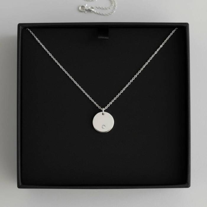 Személyre szabott nyaklánc kezdőbetűvel