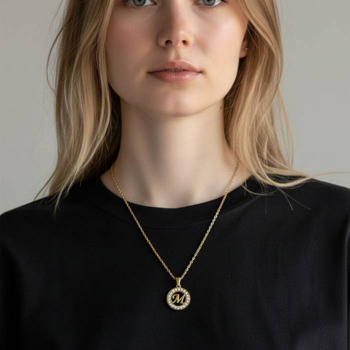 Személyre szabott nyaklánc kezdőbetűvel
