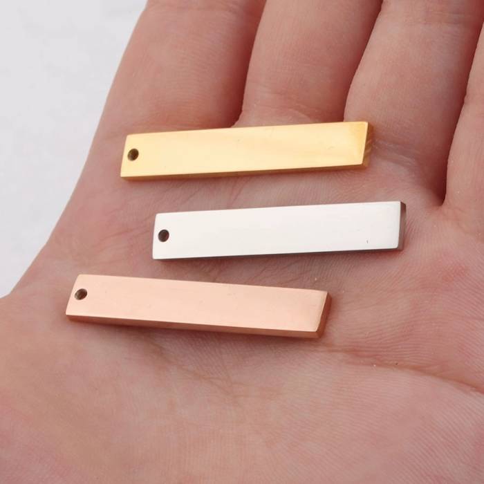 Egyedi medálos nyaklánc