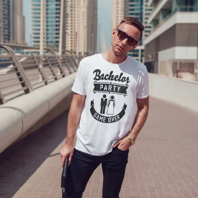 Személyre szabott póló legénybúcsúra – Game over