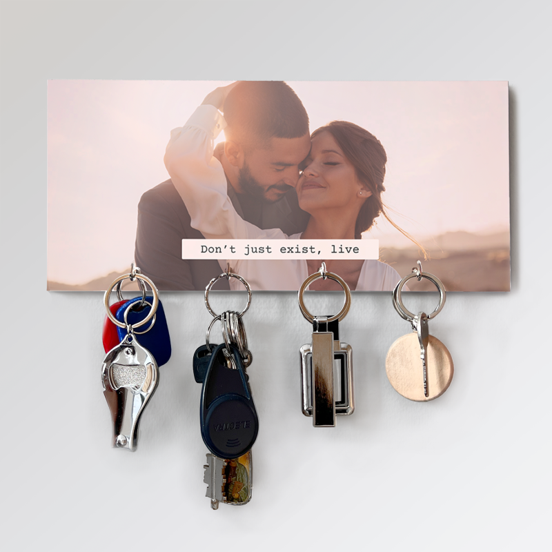 Személyre szabott kulcstartó – Ne csak létezz, élj Személyre szabott kulcstartó – Ne csak létezz, élj