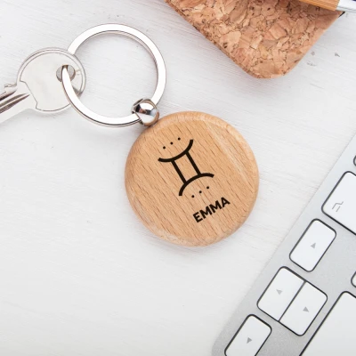 Testreszabott fa kulcstartó Gemini