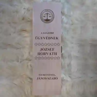 Testreszabott borosdoboz - Ajándék ügyvédnek