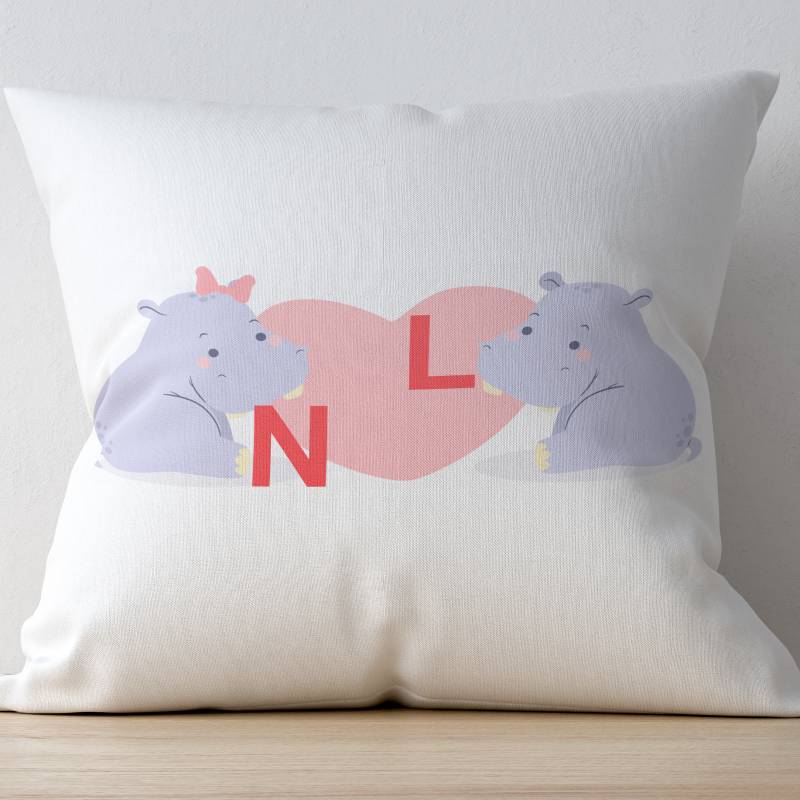 Személyre szabott szerelmes párna kezdőbetűkkel